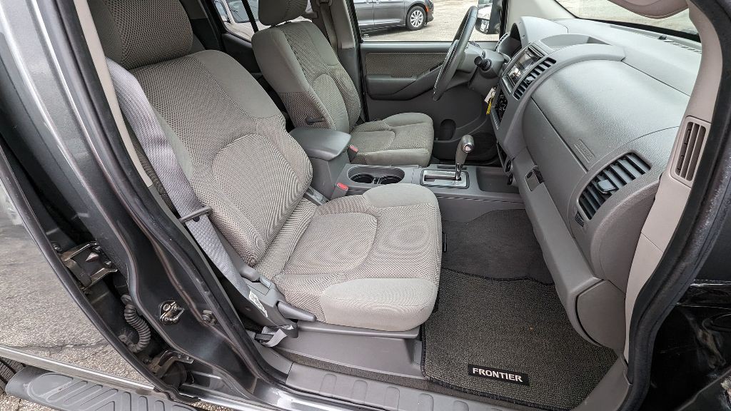 2006 Nissan Frontier Image 29