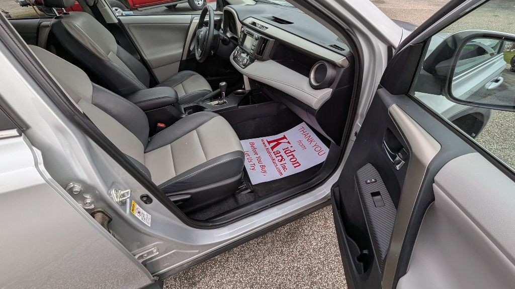 2013 Toyota Rav4 Image 15