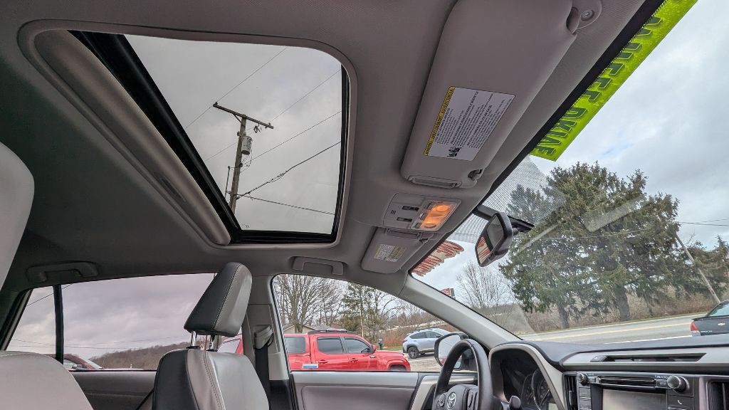 2013 Toyota Rav4 Image 16