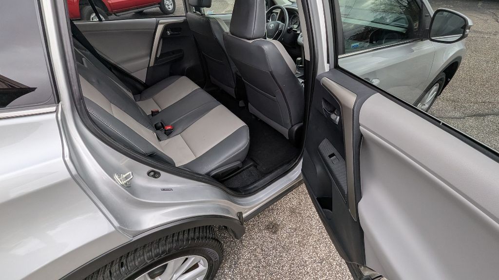 2013 Toyota Rav4 Image 17