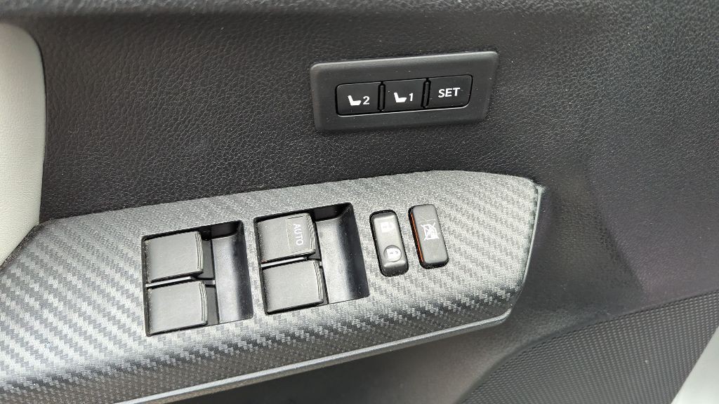 2013 Toyota Rav4 Image 23