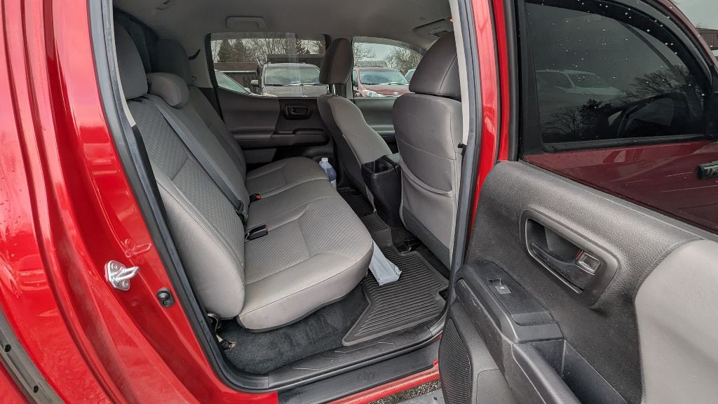 2022 Toyota Tacoma Image 12