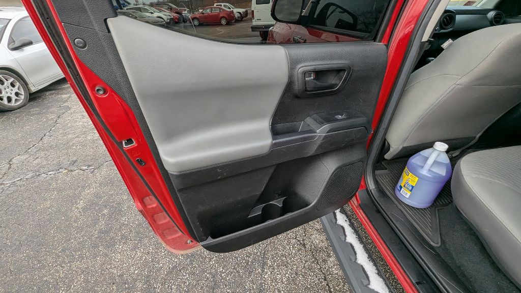 2022 Toyota Tacoma Image 14