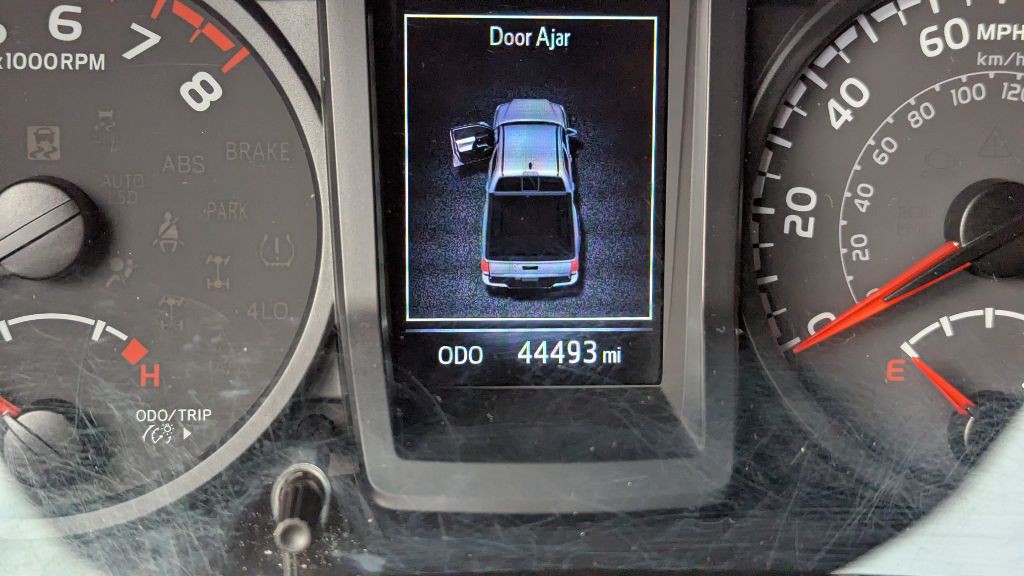 2022 Toyota Tacoma Image 34