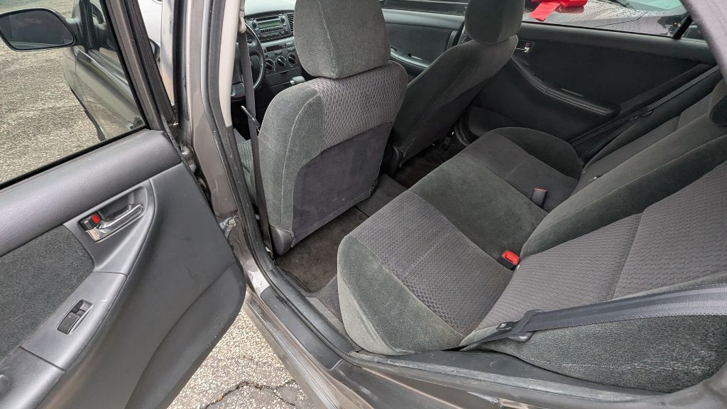 2005 Toyota Corolla Image 11