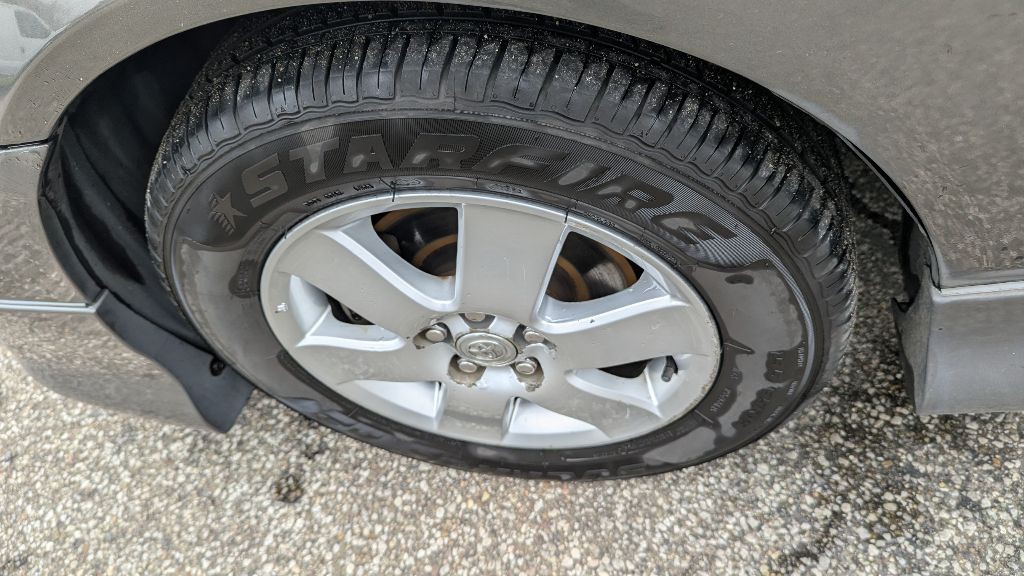 2005 Toyota Corolla Image 16