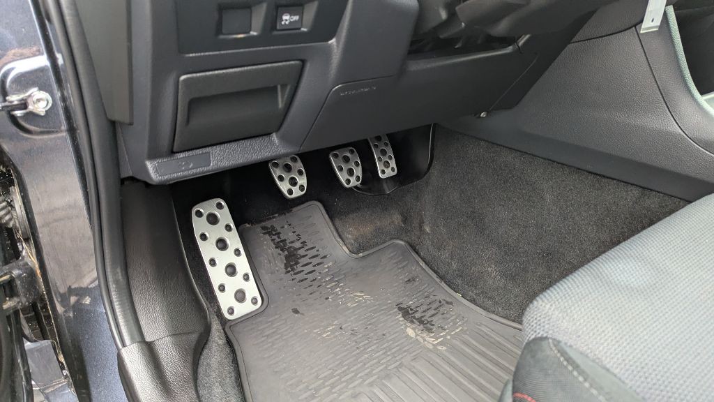 2017 Subaru WRX Image 17