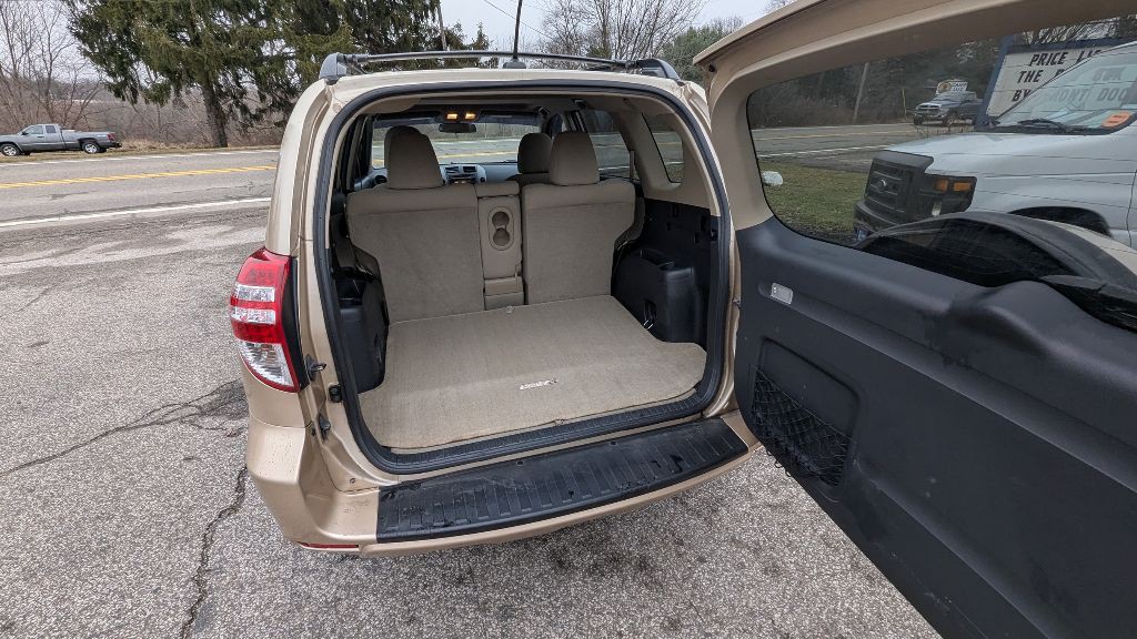 2012 Toyota Rav4 Image 7