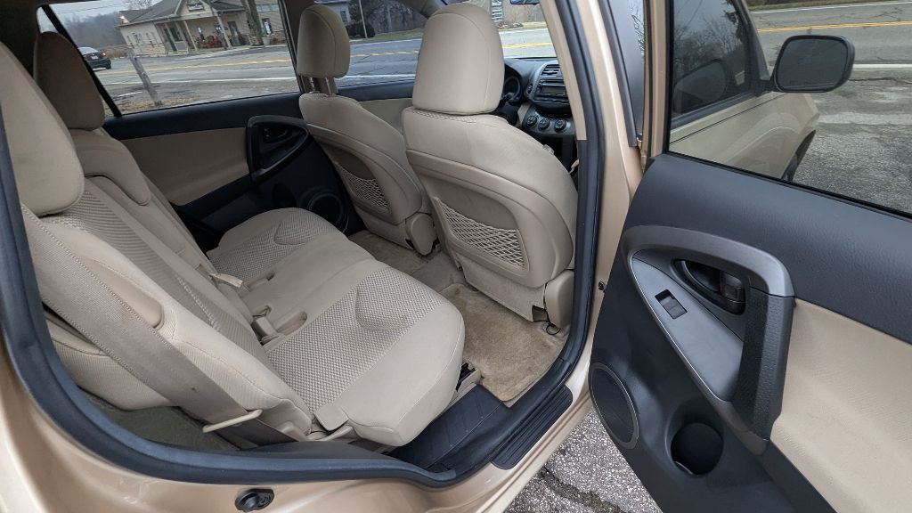 2012 Toyota Rav4 Image 15