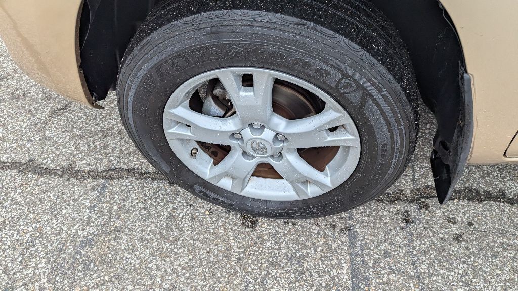 2012 Toyota Rav4 Image 18