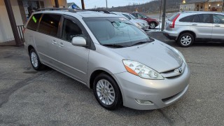 Image for 2010 Toyota Sienna XLE ID: 7152083