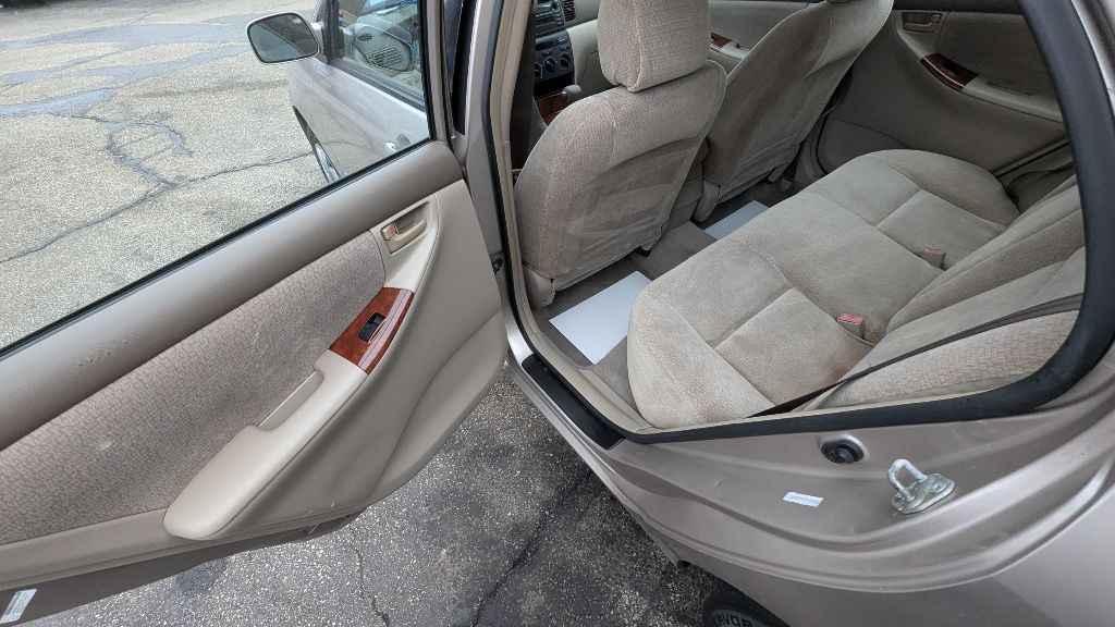2003 Toyota Corolla Image 14