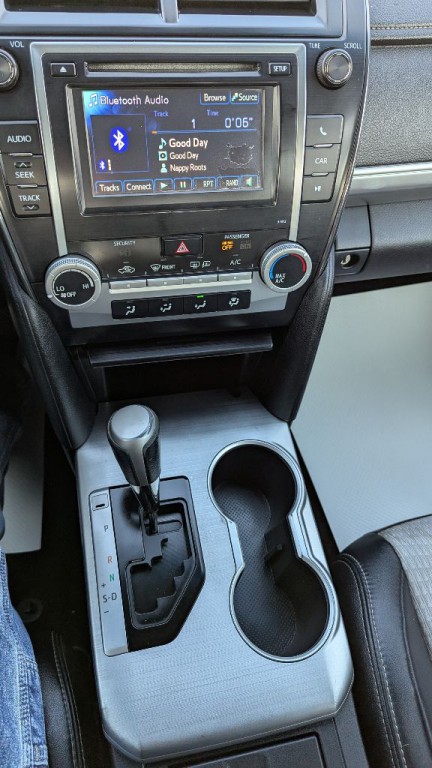 2012 Toyota Camry Image 13