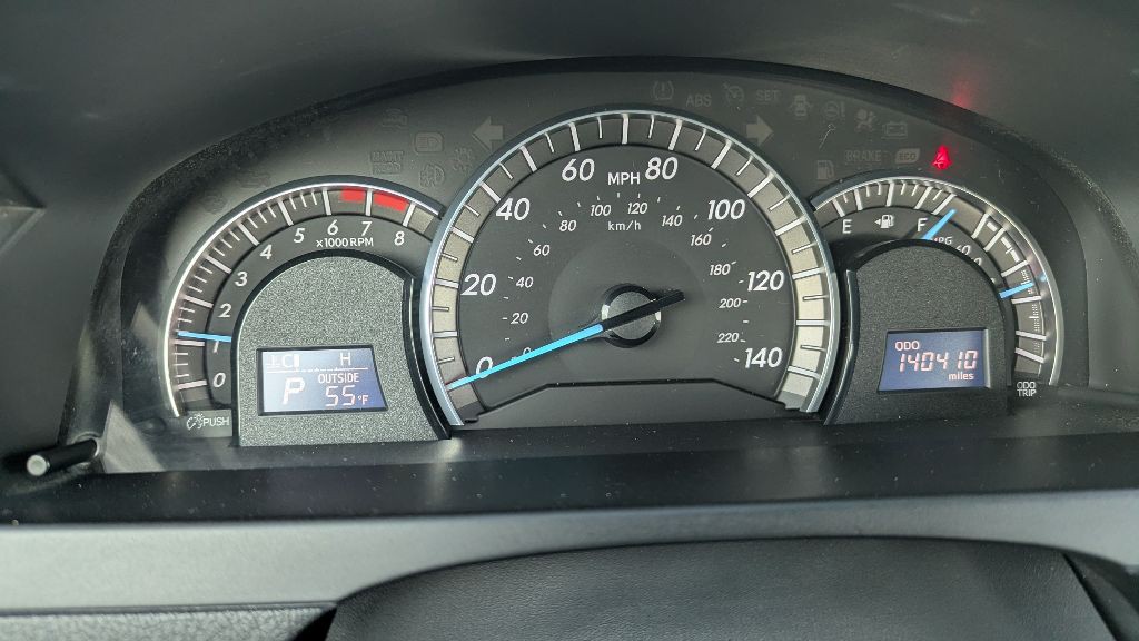 2012 Toyota Camry Image 20
