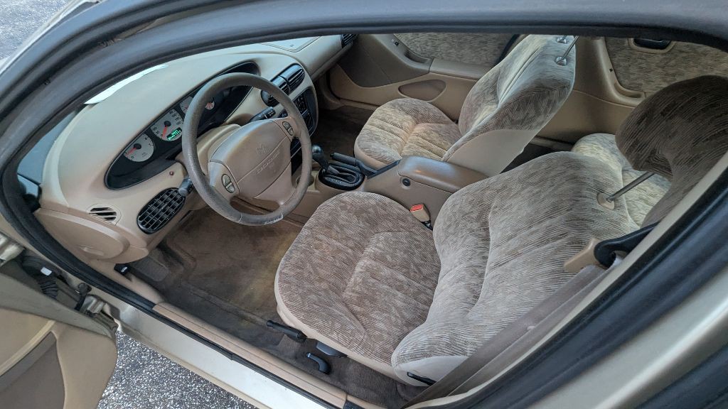 1999 Dodge Stratus Image 23