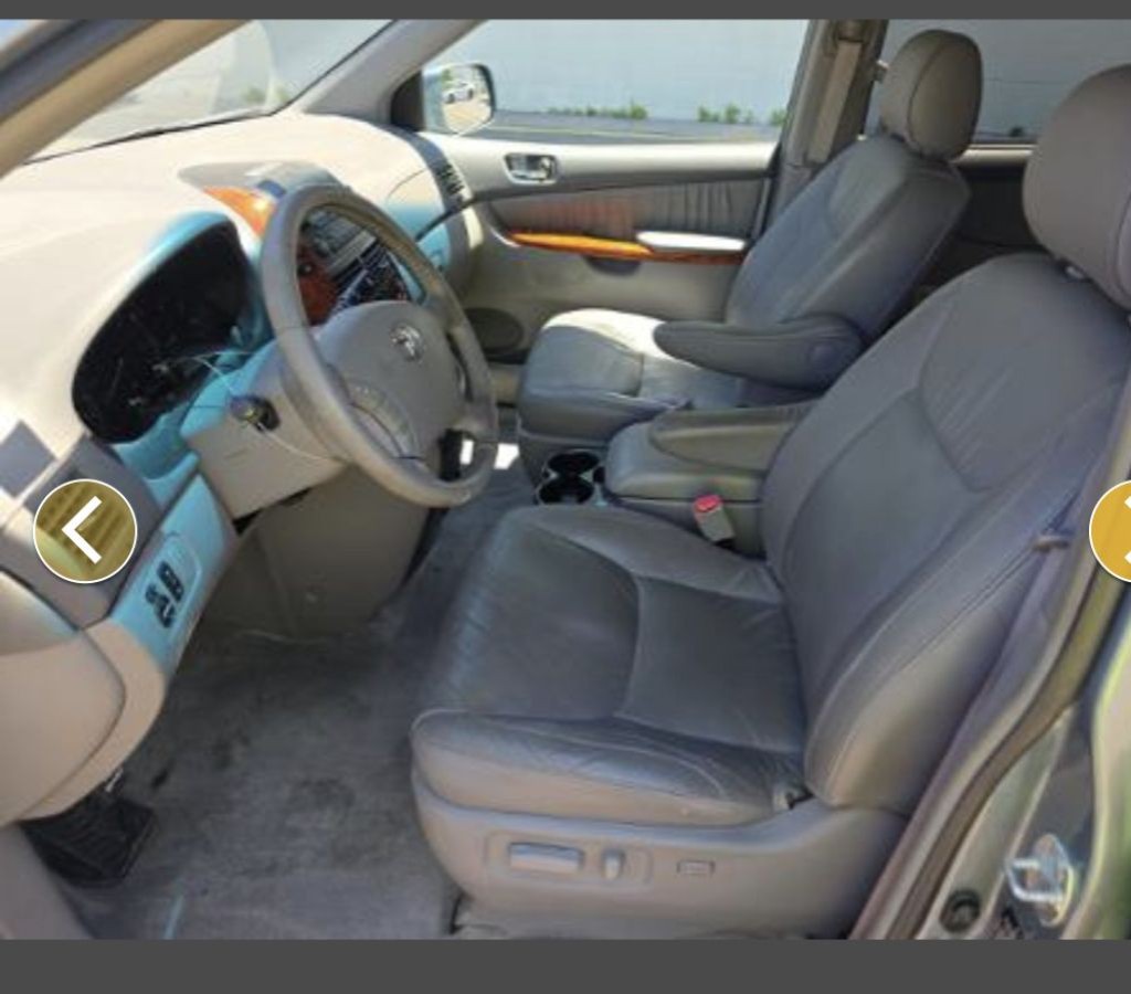 2007 Toyota Sienna Image 6