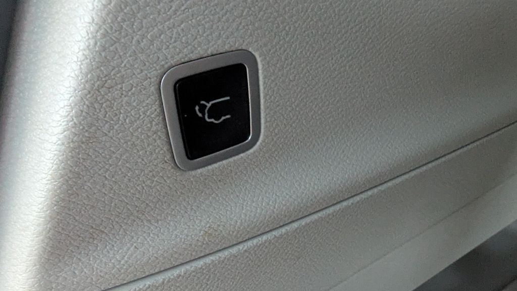 2018 Chrysler Pacifica Image 8