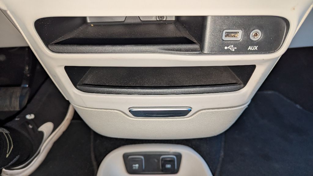 2018 Chrysler Pacifica Image 17