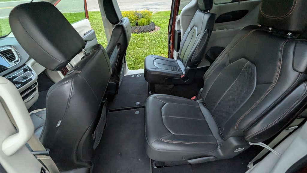 2018 Chrysler Pacifica Image 19