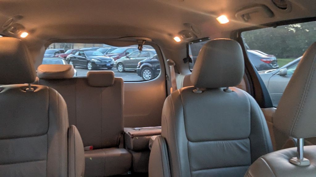 2018 Toyota Sienna Image 14