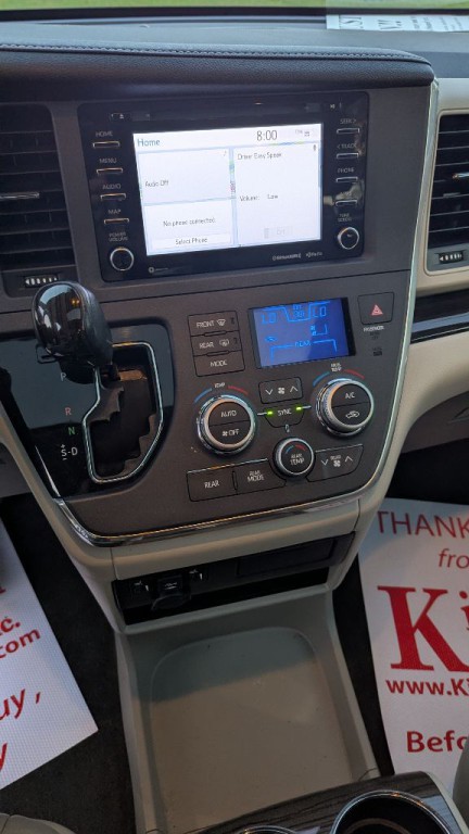 2018 Toyota Sienna Image 15