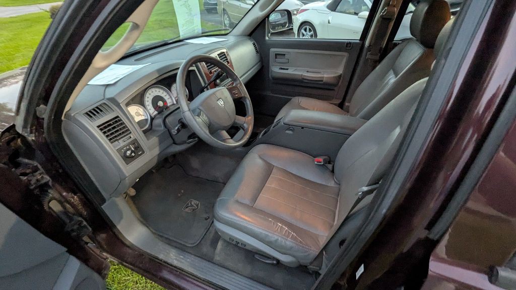 2005 Dodge Dakota Image 9