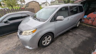 Image for 2011 Toyota Sienna LE ID: 7679964