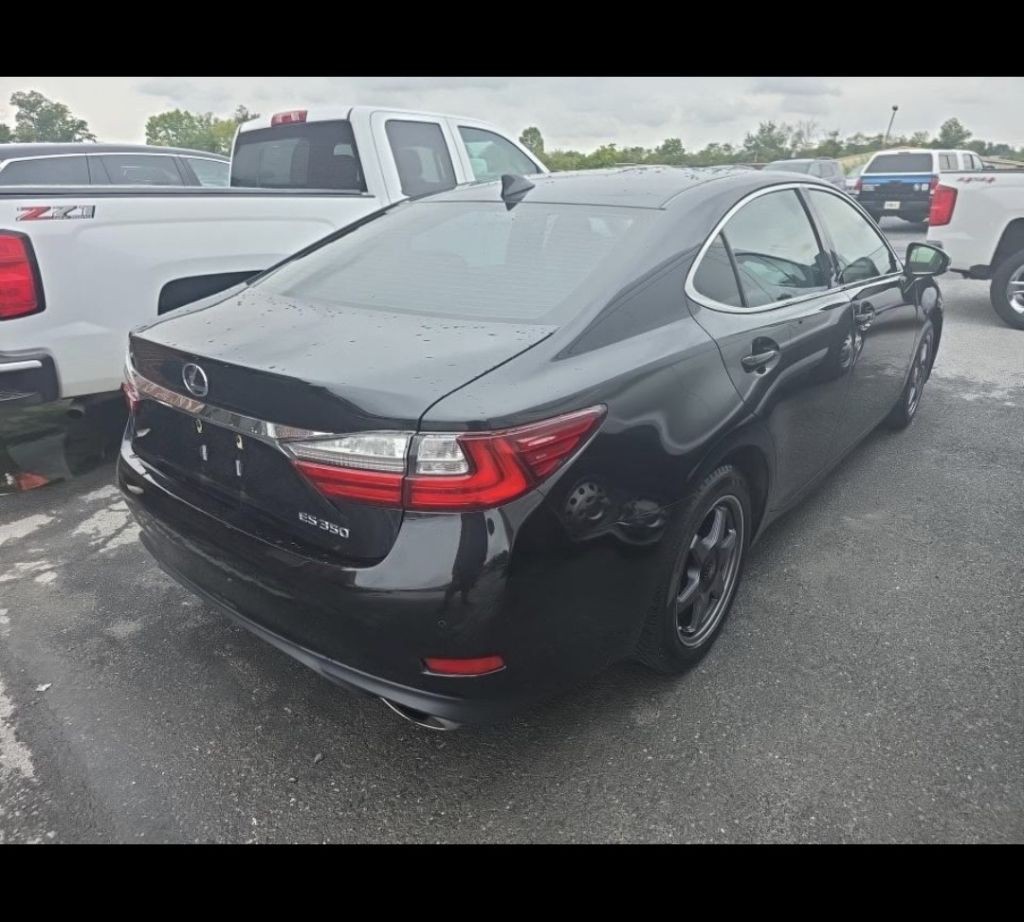 2017 Lexus ES 350 Image 6