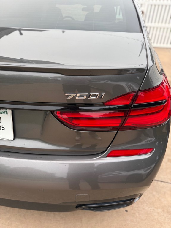 2019 BMW 7 Series Image 9