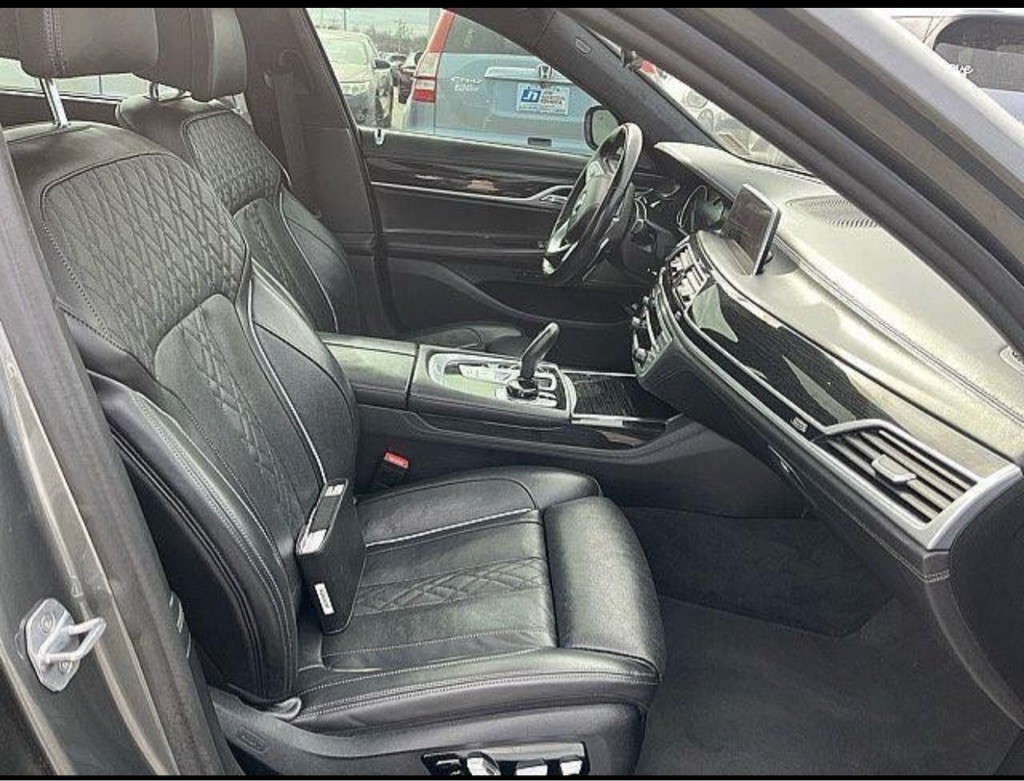 2019 BMW 7 Series Image 11