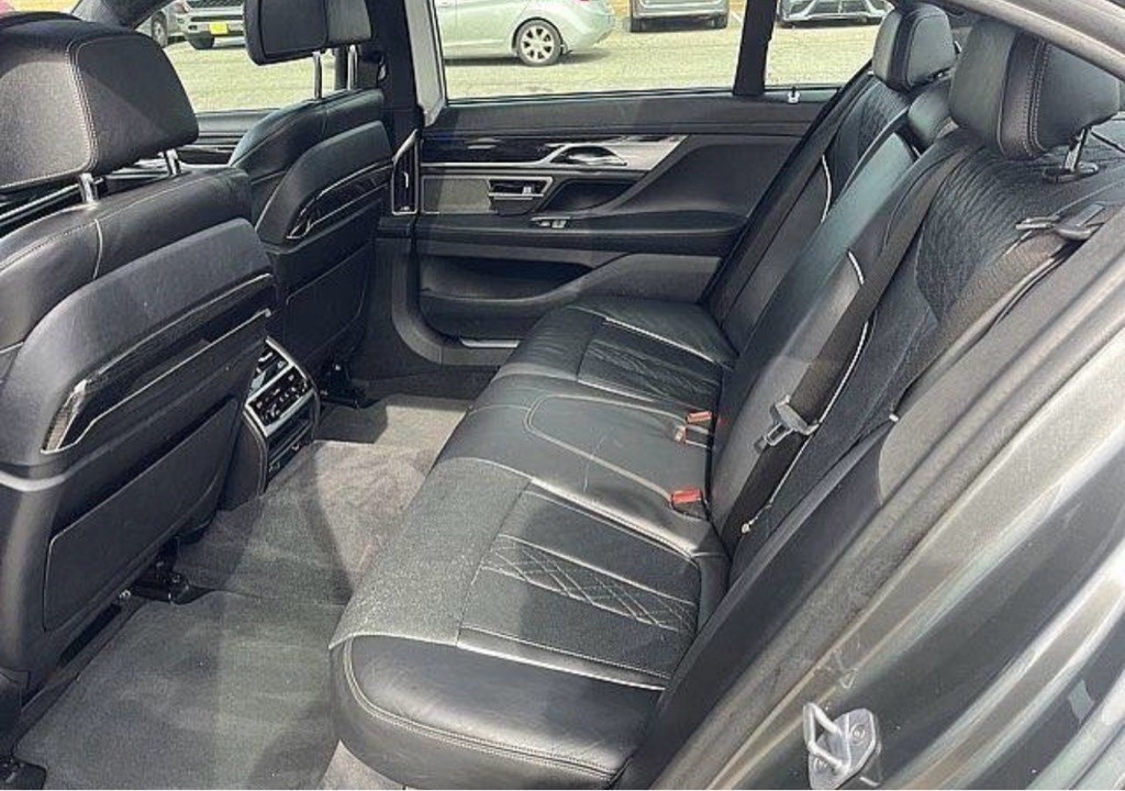 2019 BMW 7 Series Image 13