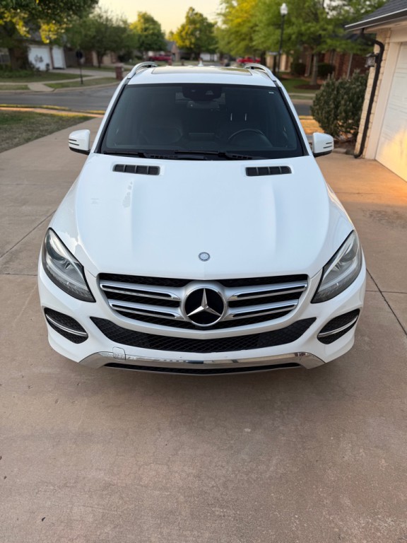 2016 Mercedes-Benz GLE-Class Image 3