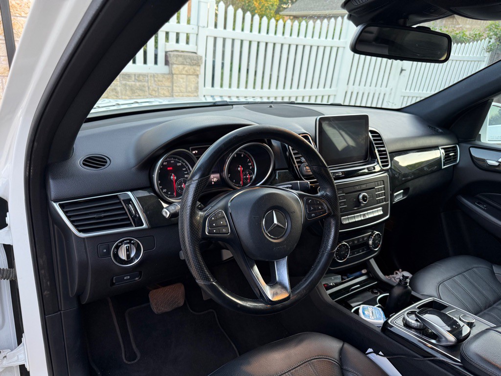 2016 Mercedes-Benz GLE-Class Image 9