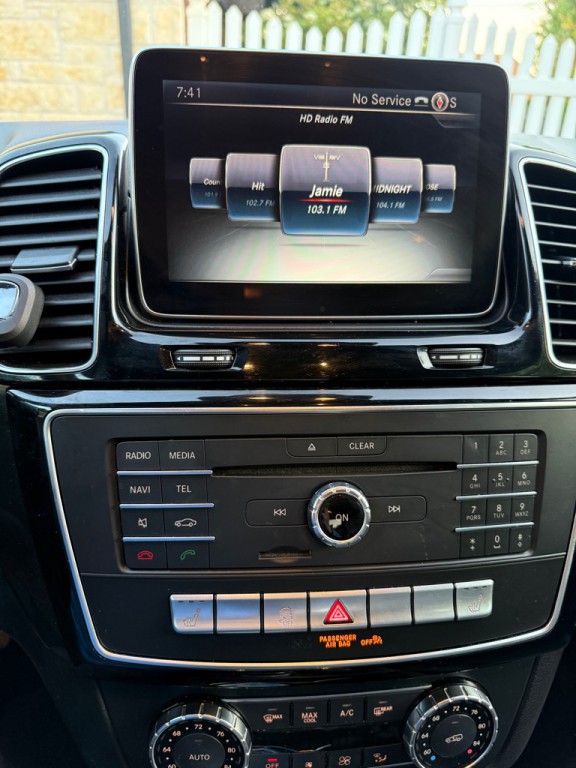 2016 Mercedes-Benz GLE-Class Image 11