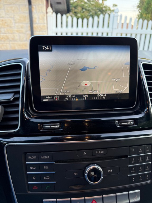 2016 Mercedes-Benz GLE-Class Image 12