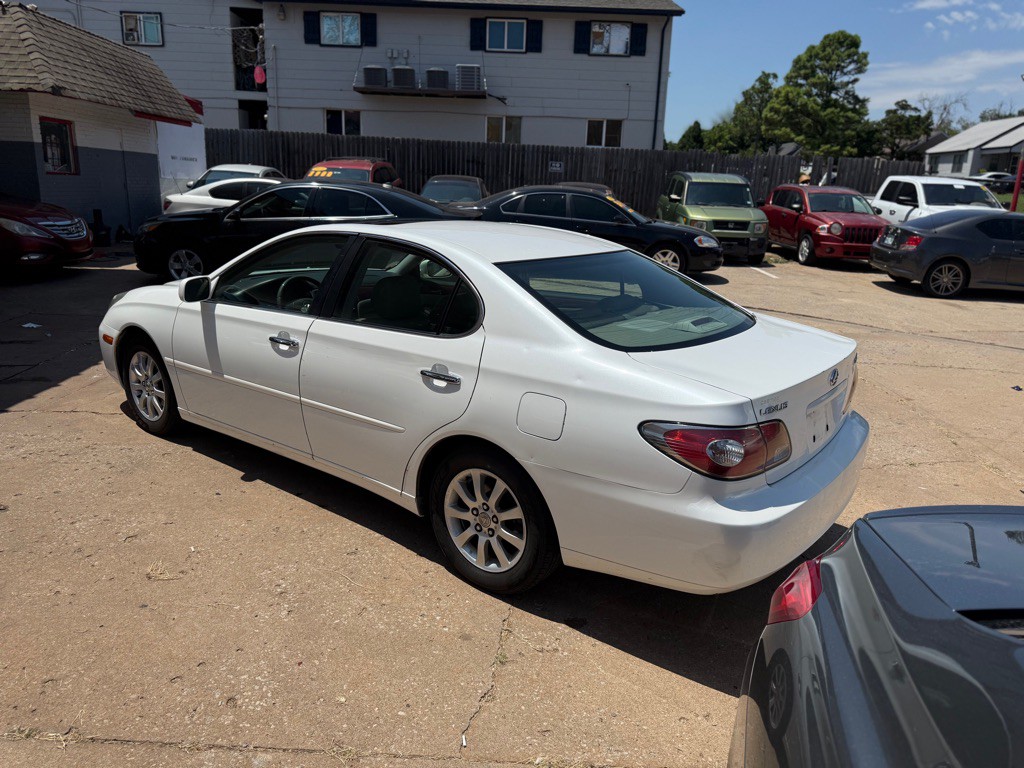 2002 Lexus ES Image 5
