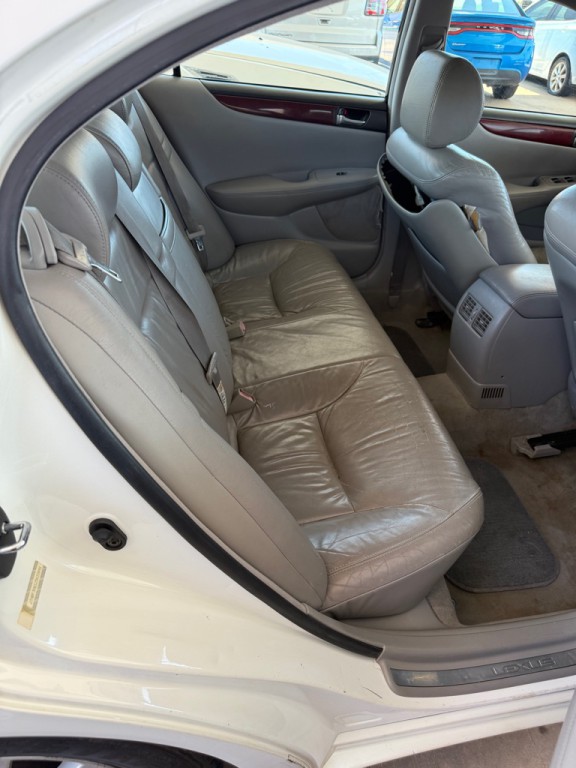 2002 Lexus ES Image 14
