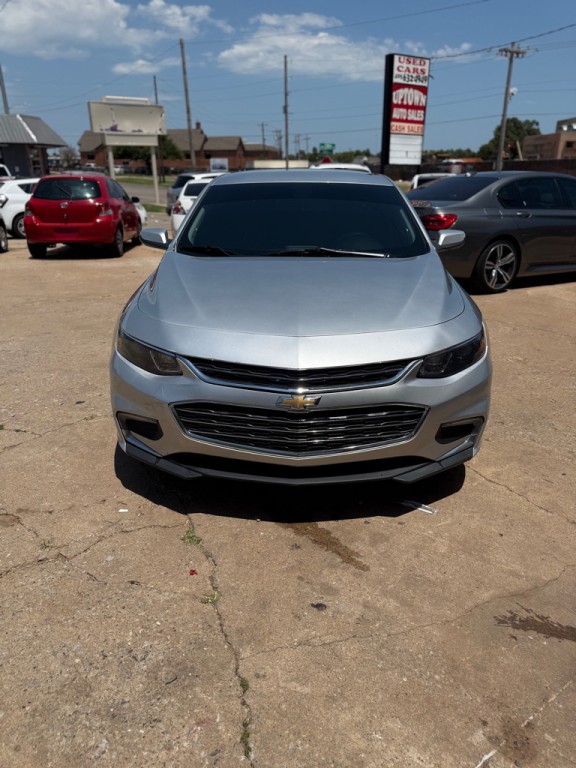 2018 Chevrolet Malibu Image 2