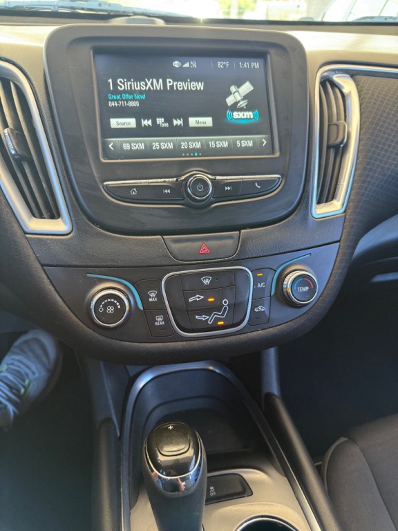 2018 Chevrolet Malibu Image 12