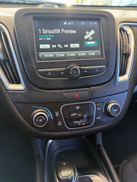 2018 Chevrolet Malibu Image 13