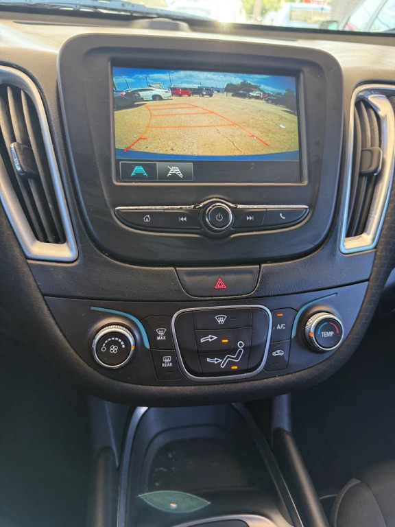 2018 Chevrolet Malibu Image 14