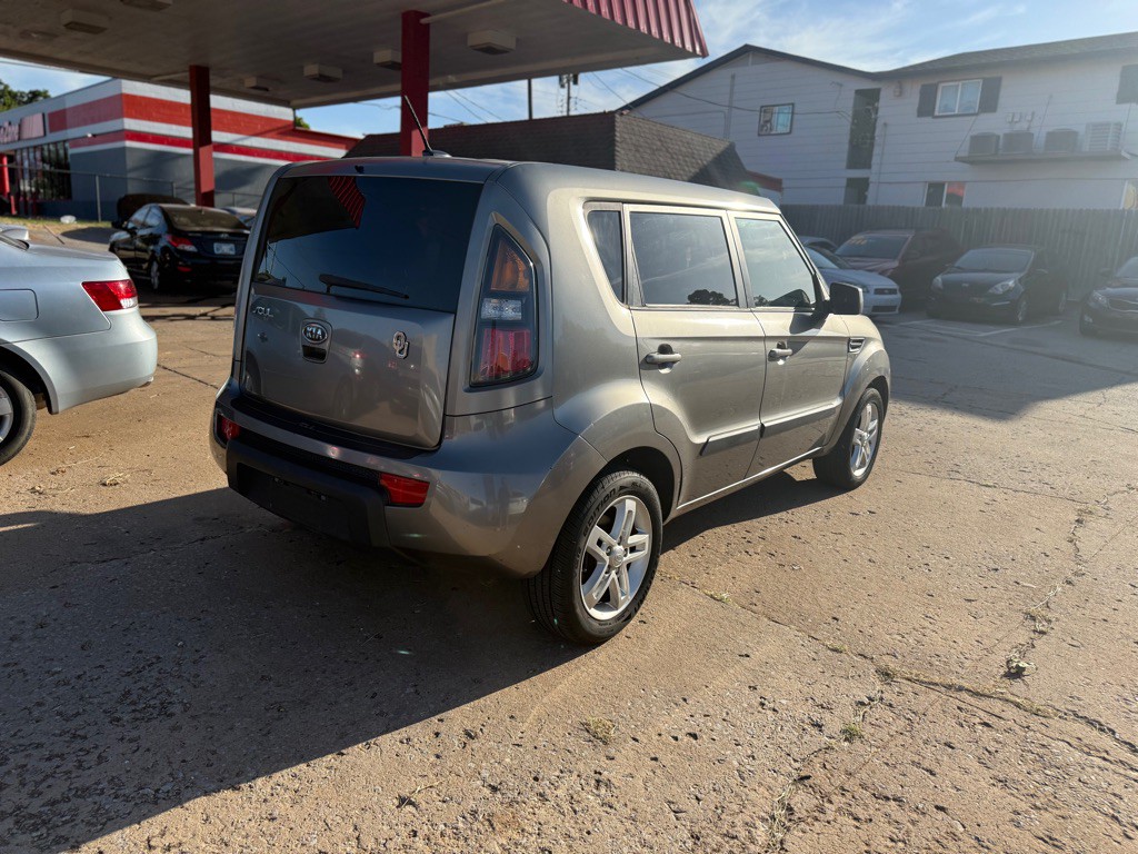 2011 Kia Soul Image 3