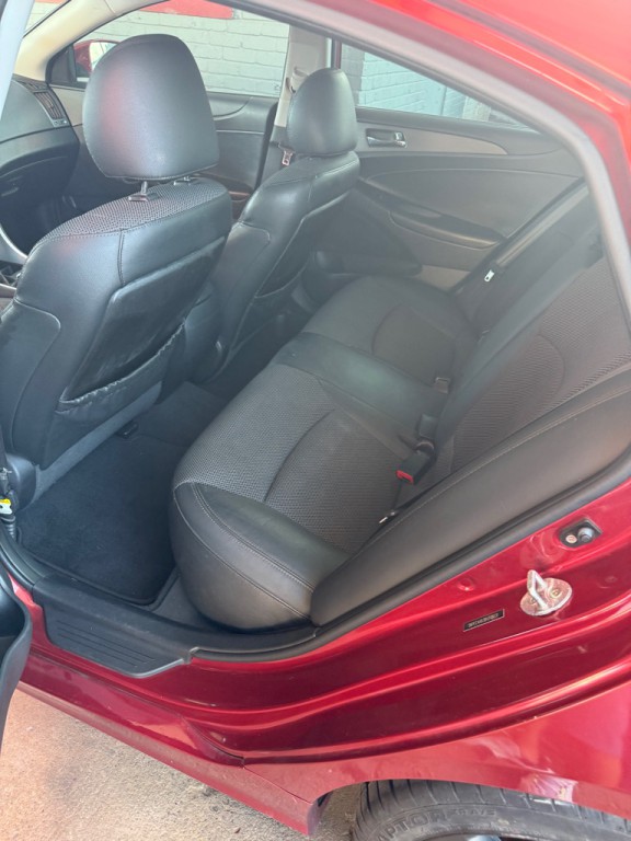 2011 Hyundai Sonata Image 8