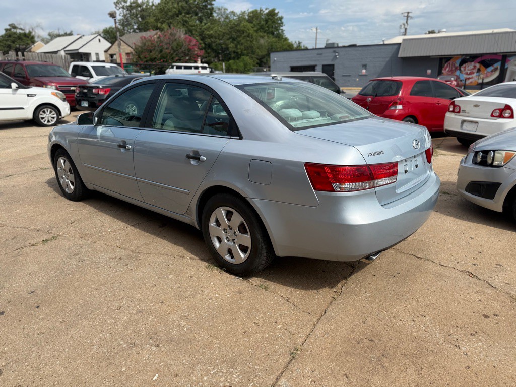 2008 Hyundai Sonata Image 4