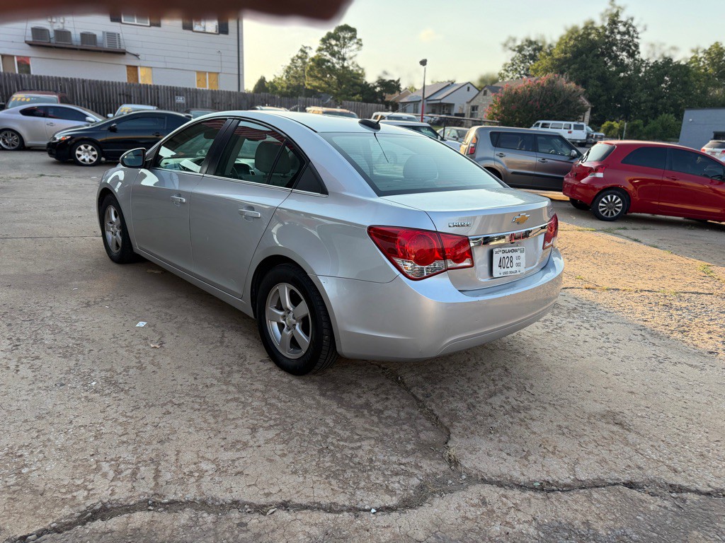 2016 Chevrolet Cruze Image 3