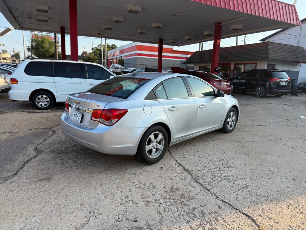 2016 Chevrolet Cruze Image 4