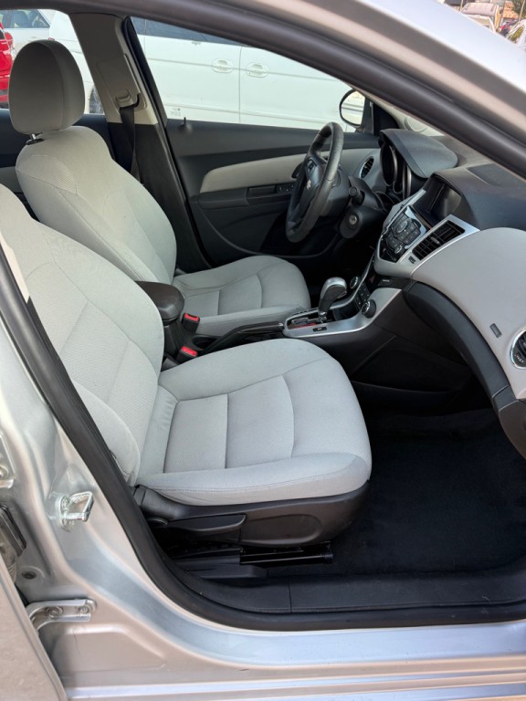 2016 Chevrolet Cruze Image 7