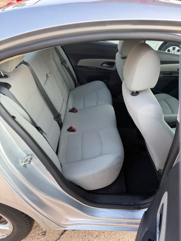 2016 Chevrolet Cruze Image 8