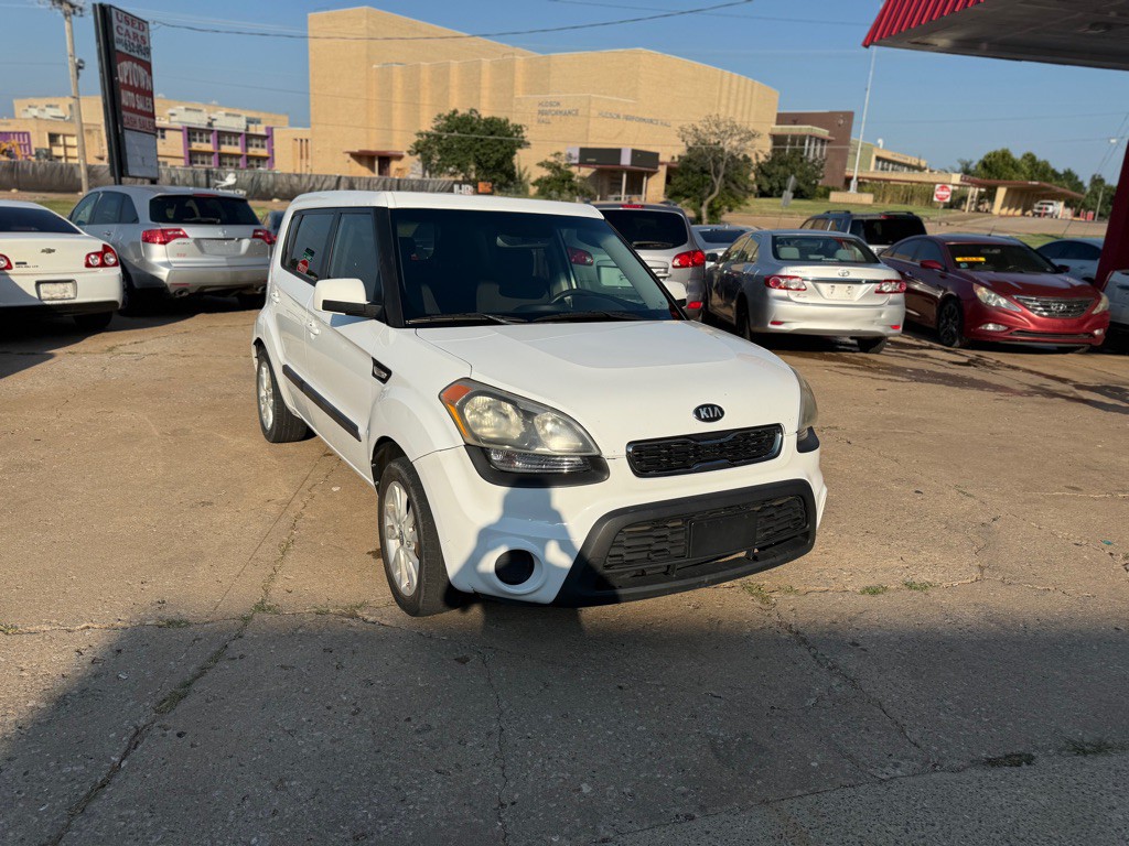 2013 Kia Soul Image 1