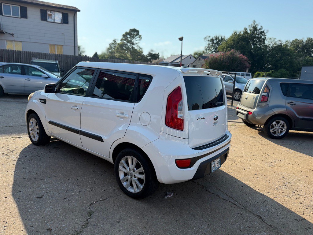 2013 Kia Soul Image 3
